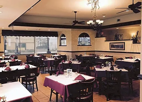 Stella's Pizzeria & Restaurant