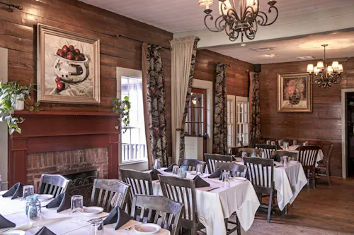 Milton's Cuisine & Cocktails