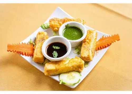 Everest Kitchen