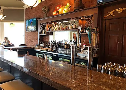 Amici's Restaurant