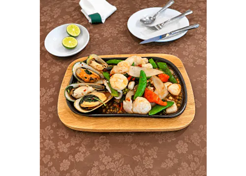 Photo 1 of 4: UdomSuk Thai Kitchen & Bar