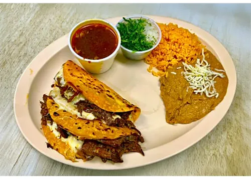 Photo 1 of 4: Golden State Taqueria