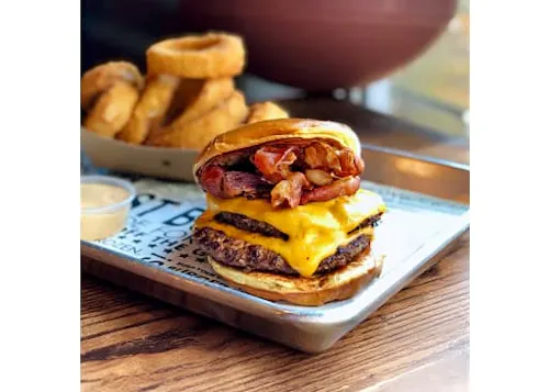 Cheeseburger Bobby's Woodstock