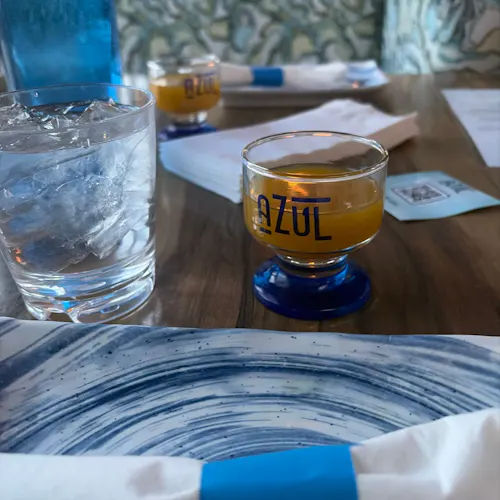 Azul
