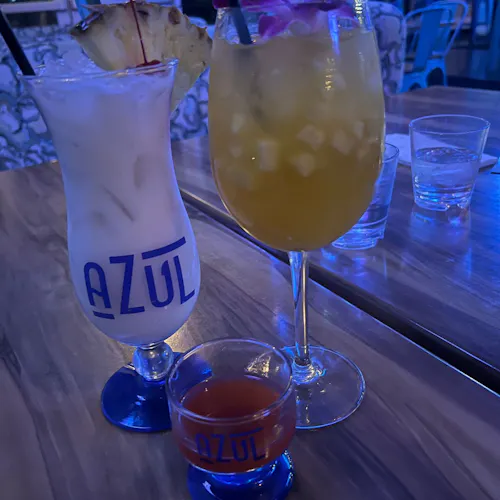 Photo 1 of 4: Azul