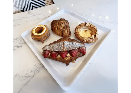 Photo 1 of 4: Paris Baguette - Livermore Vine