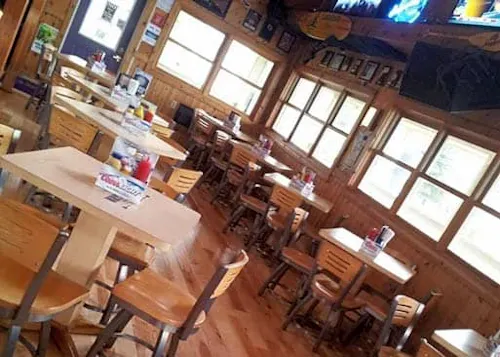 Curly's Waterfront Sport's Bar and Grill