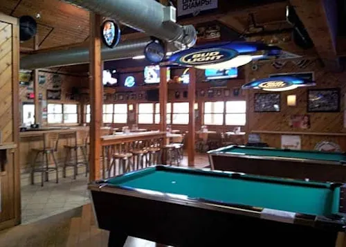 Curly's Waterfront Sport's Bar and Grill