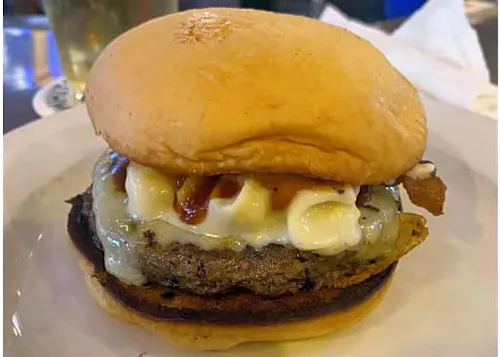 Blondie's Sports Bar & Grill