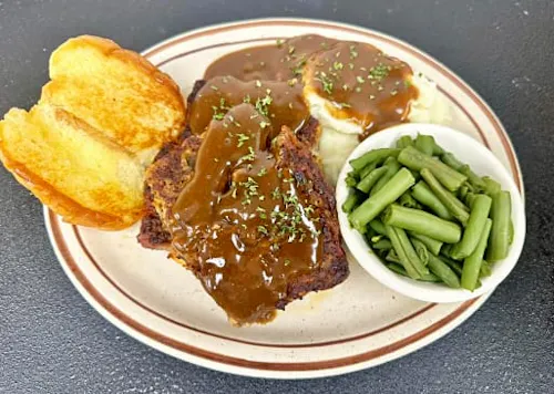 Tradewinds Restaurant - Elkhart
