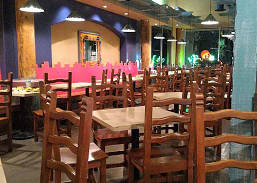 Dos Coyotes Border Cafe
