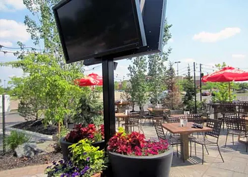 Photo 1 of 4: Malone's Bar & Grill