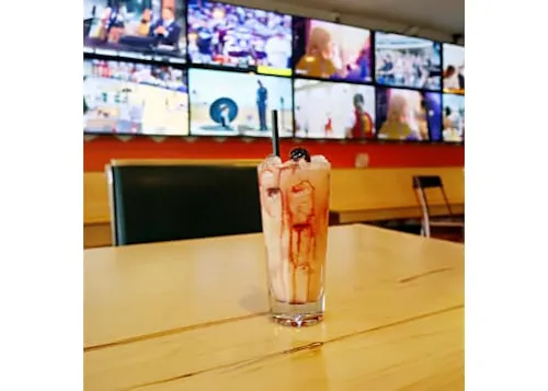 Title 9 Sports Grill