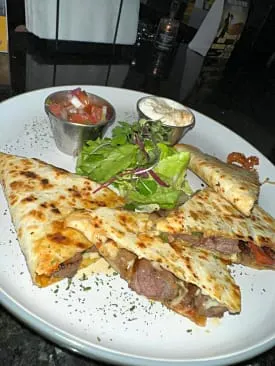 Magnolia Breeze Restaurant