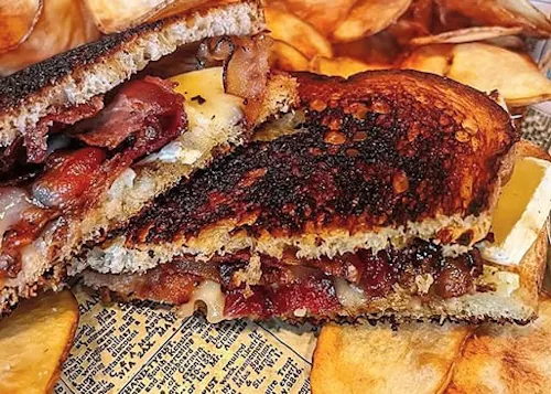 Dooley's Bar and Grill