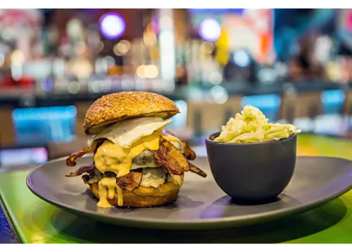 Photo 1 of 4: BRGR Stop