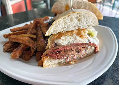 GS Steamers Bar  Grill