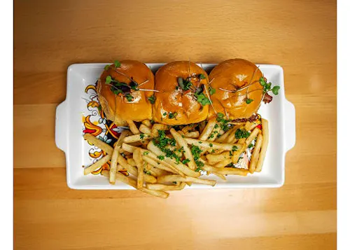 Nil's Mediterranean Cuisine