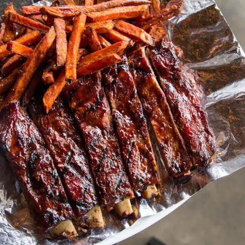 BBQ House Bar & Grill