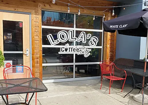 Lola's Coffee and Bar