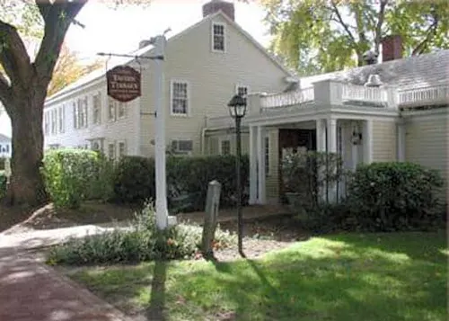 Storrowton Tavern