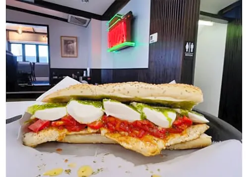 Angelina’s Pizza
