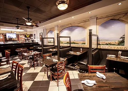 Maria's Italian Kitchen - Sherman Oaks