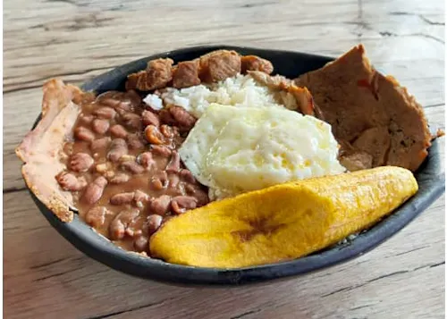 Photo 1 of 4: Los Recuerdos Colombian Restaurant