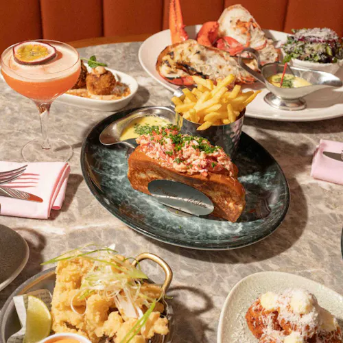 Photo 1 of 4: Burger & Lobster Bryant Park