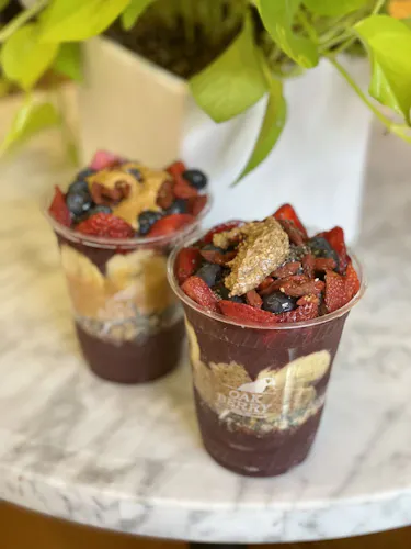Oakberry Acai Bowls & Smoothies - Penn Plaza
