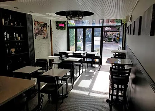 Aura Bar & Kitchen