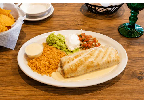 Somos Familia Mexican Restaurant