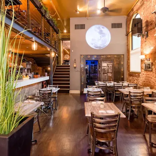 Luna Restaurant