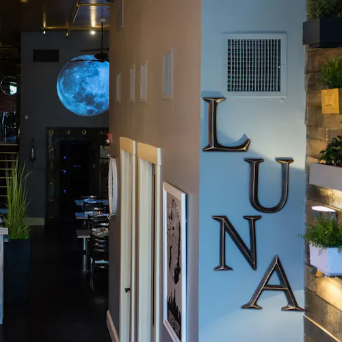 Luna Restaurant