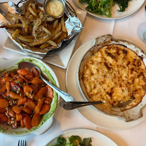 Photo 1 of 4: Dressler's Restaurant