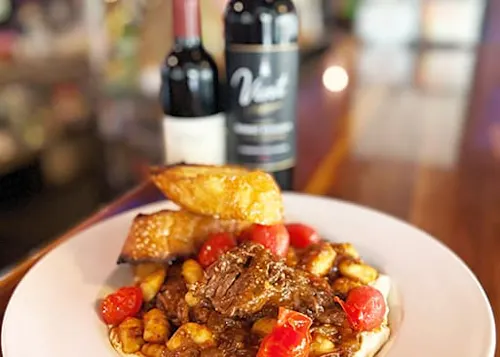 Cavo's Bar & Kitchen