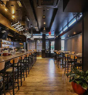 Photo 1 of 4: V14 Street Lounge