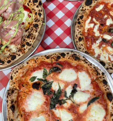 Salsa Pizzeria - Greenpoint
