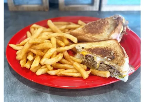 Texas Borders Bar & Grill