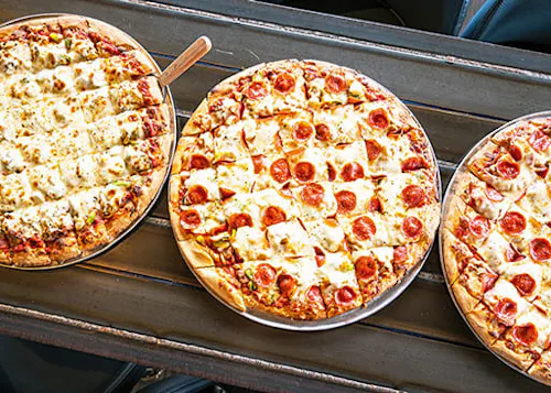 Paisans Pizzeria