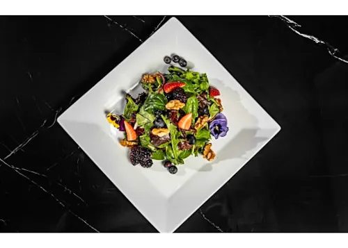 Bayo Social Restaurant & Lounge