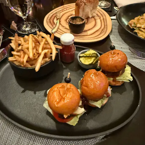 THE Blvd Restaurant and Lounge