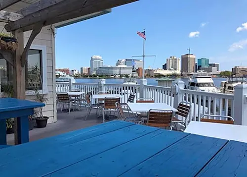 Fish & Slips Marina Raw Bar