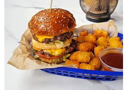 Bolo's Eatery