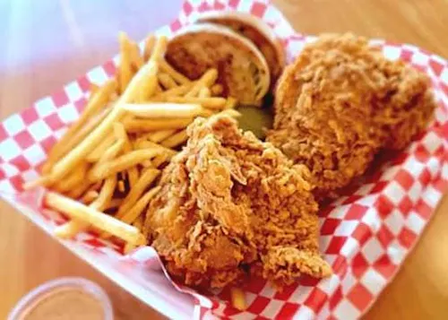 Legend Hot Chicken - Lakewood