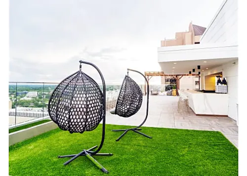Photo 1 of 4: Solaire Rooftop