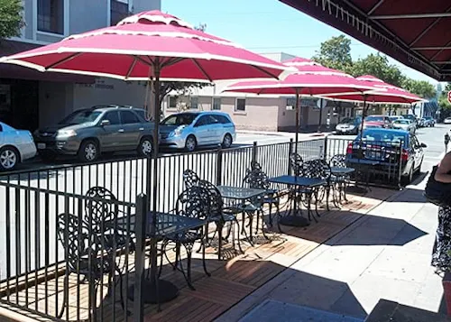 Copper Skillet Courtyard