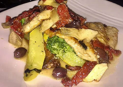 Primo's Restaurant and Lounge