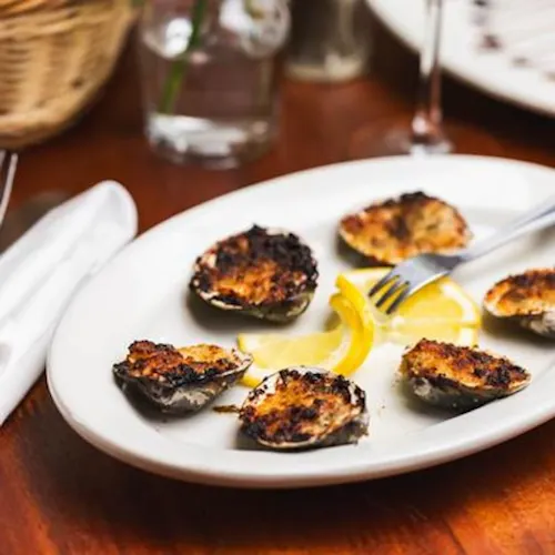 Umbertos Clam House