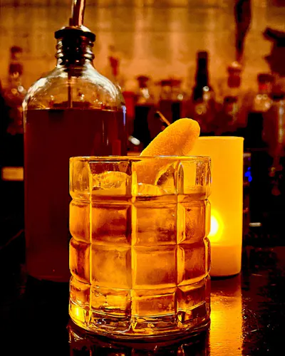 Caledonia Bar UES